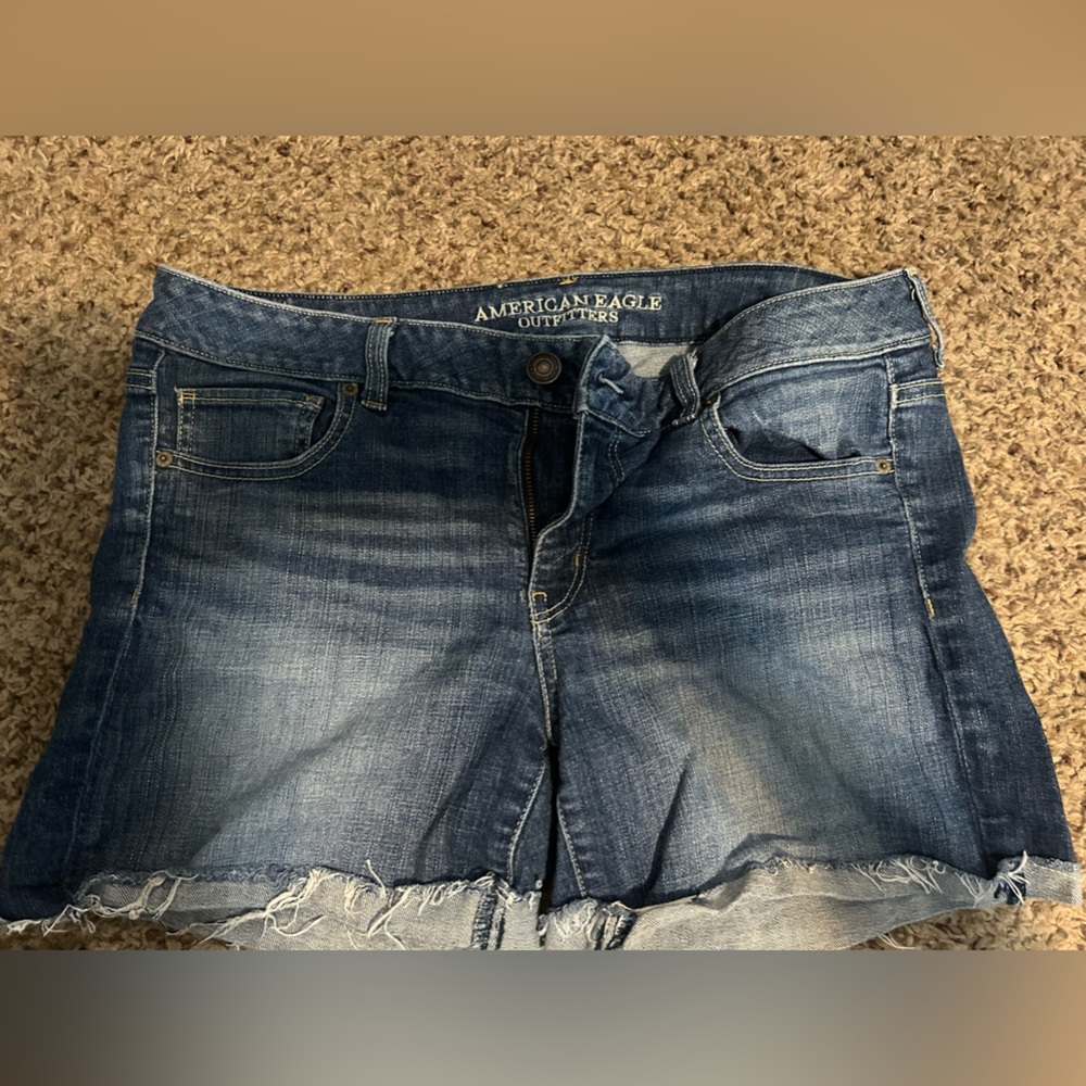 American eagle women’s shorts